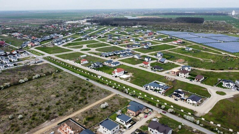 Teren premium de vanzare in Eden Forest -vizavi de parcul central de 7000mp